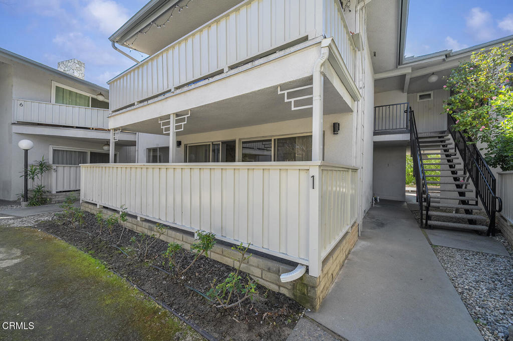 389 Cliff Drive 1