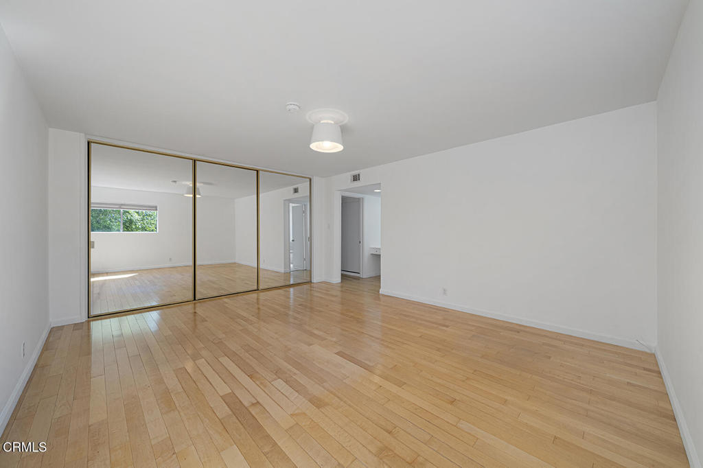 389 Cliff Drive 1