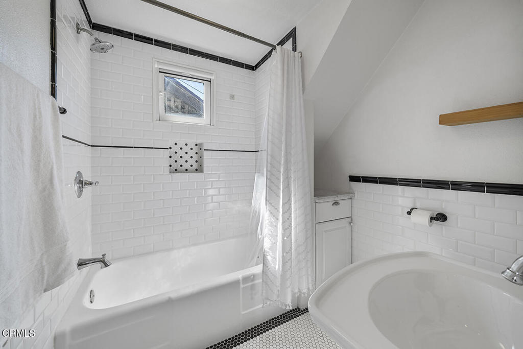 6119 Piedmont Avenue