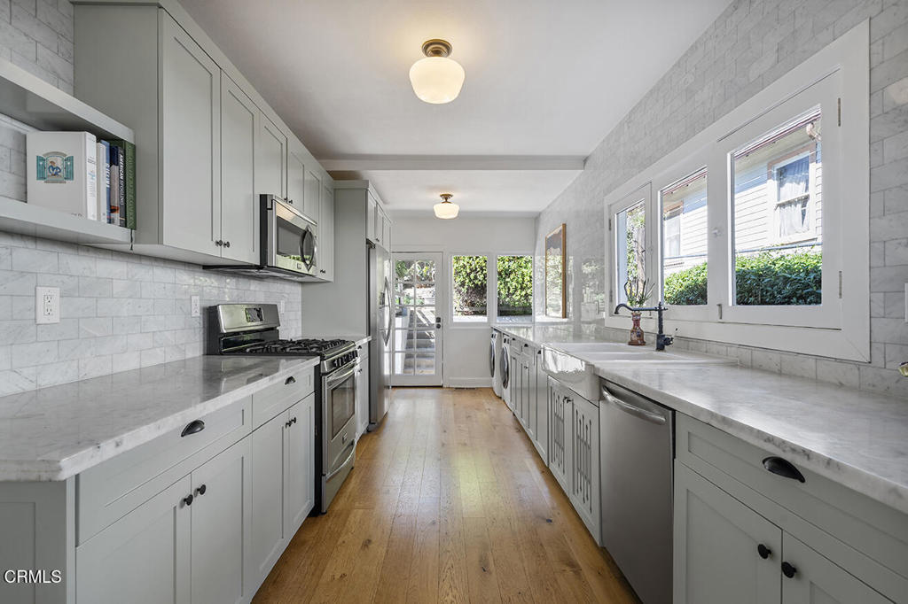 6119 Piedmont Avenue