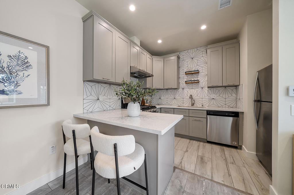 1281 Meadowbrook Road