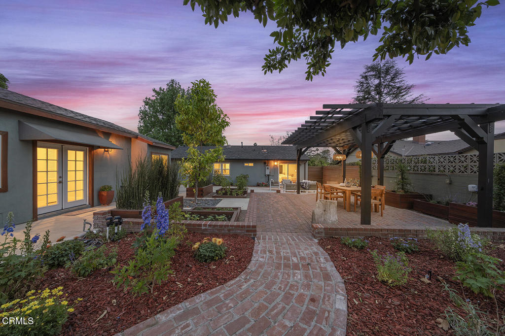 1281 Meadowbrook Road