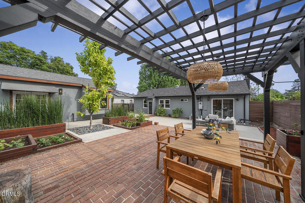 1281 Meadowbrook Road