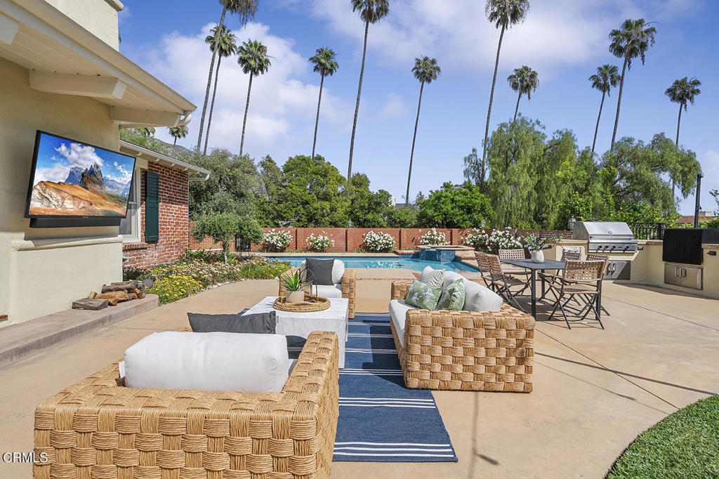 2106 Midwick Drive