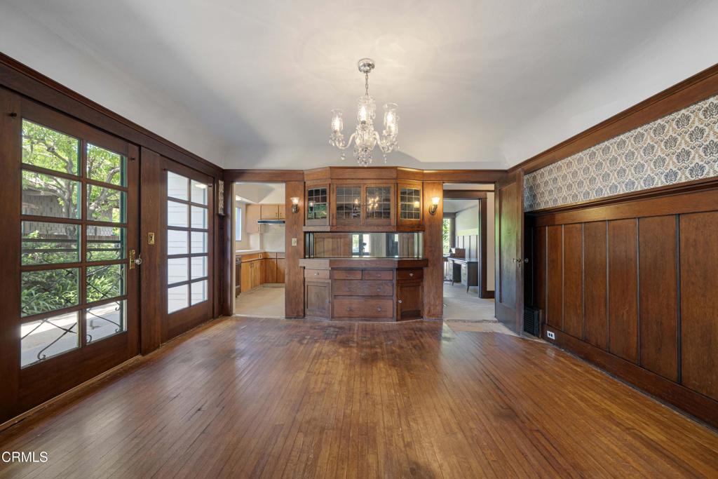 1224 Stratford Avenue