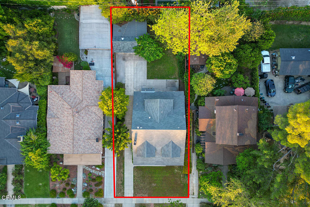 1224 Stratford Avenue