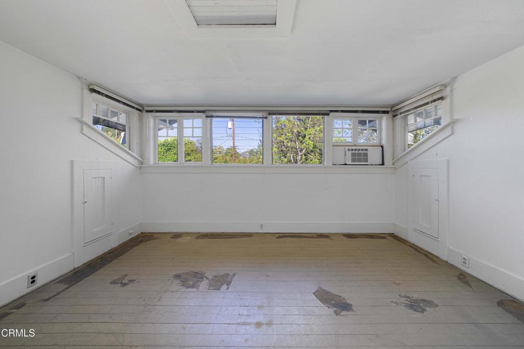 1224 Stratford Avenue