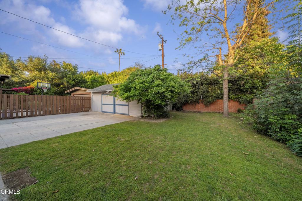 1224 Stratford Avenue