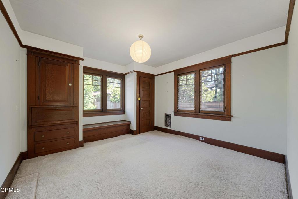 1224 Stratford Avenue