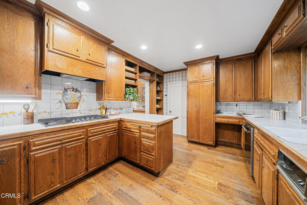 951 Laguna Road