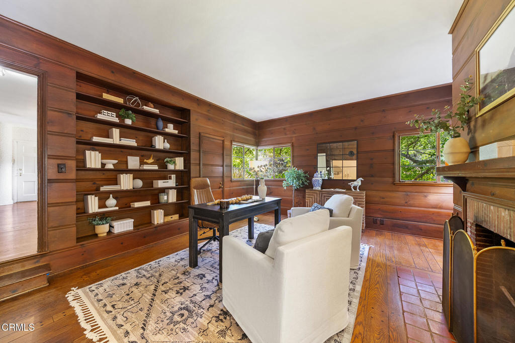 951 Laguna Road