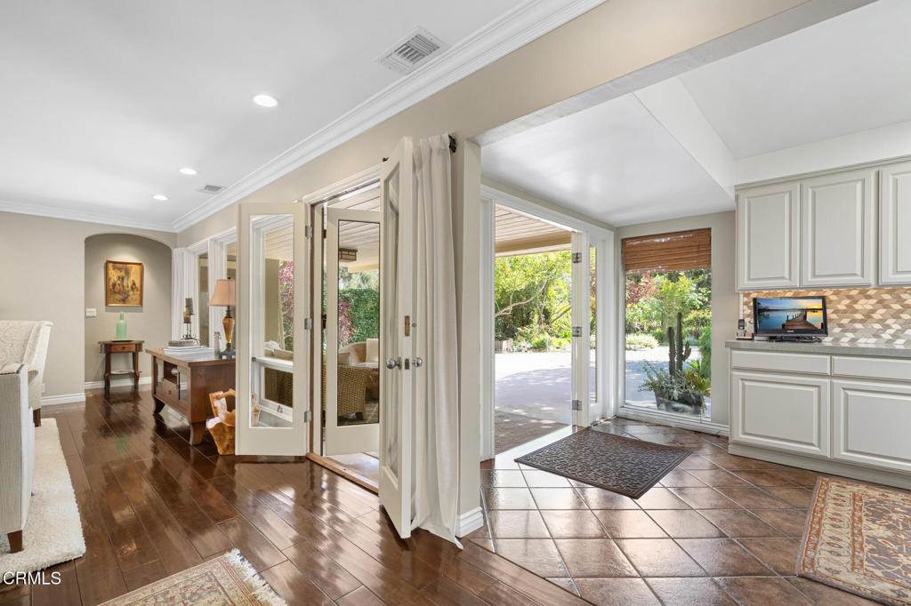 2004 Glenview Terrace