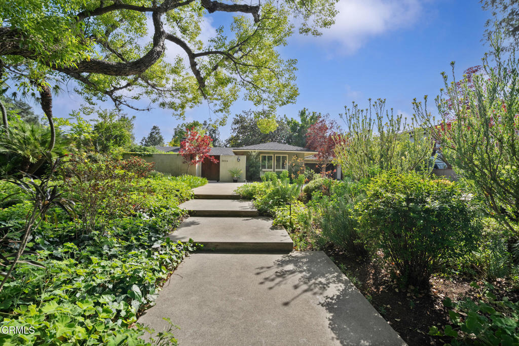 2004 Glenview Terrace