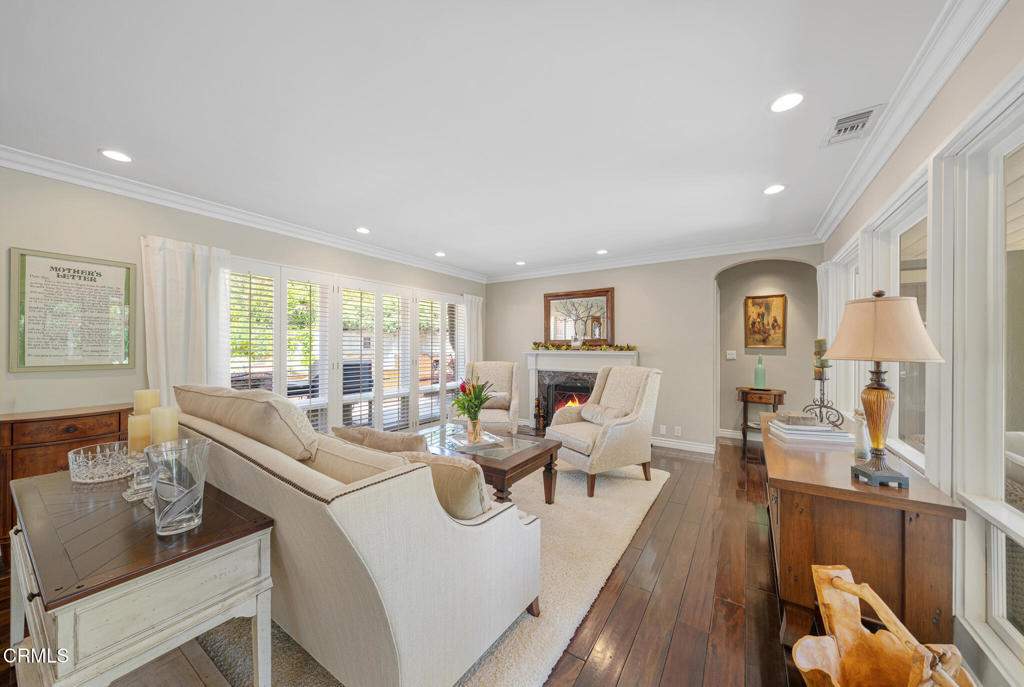 2004 Glenview Terrace