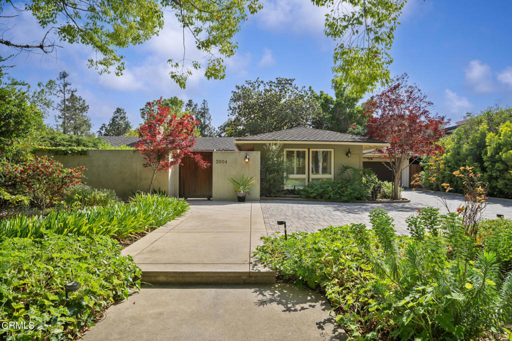 2004 Glenview Terrace