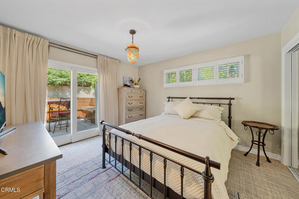 2004 Glenview Terrace