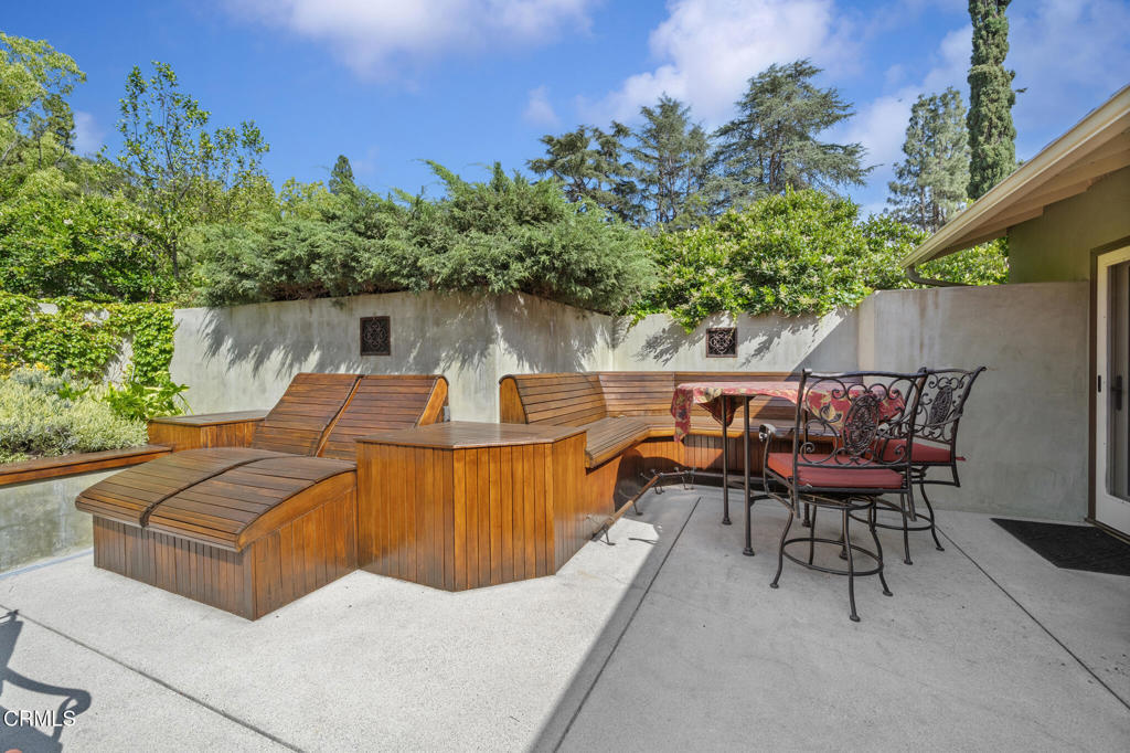 2004 Glenview Terrace