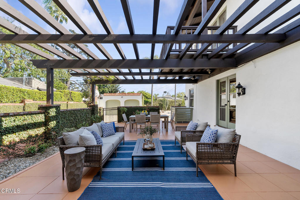 620 W Roses Road