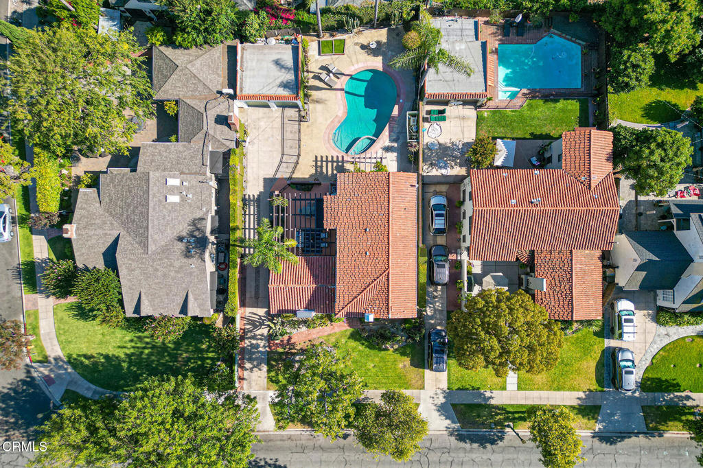 620 W Roses Road