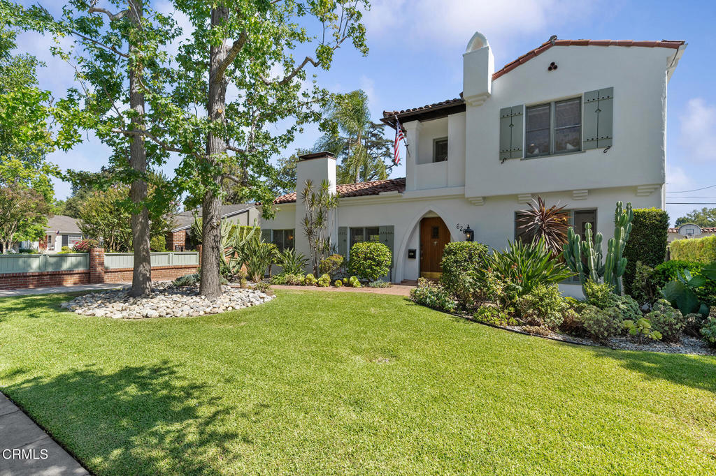 620 W Roses Road