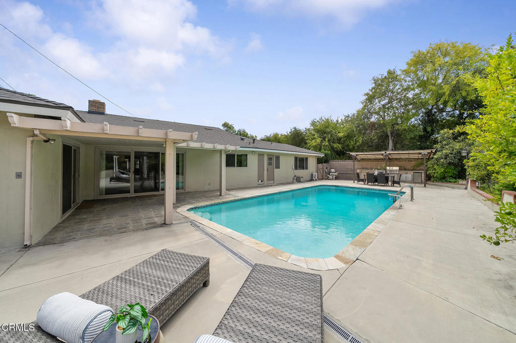 1105 Alhambra Road