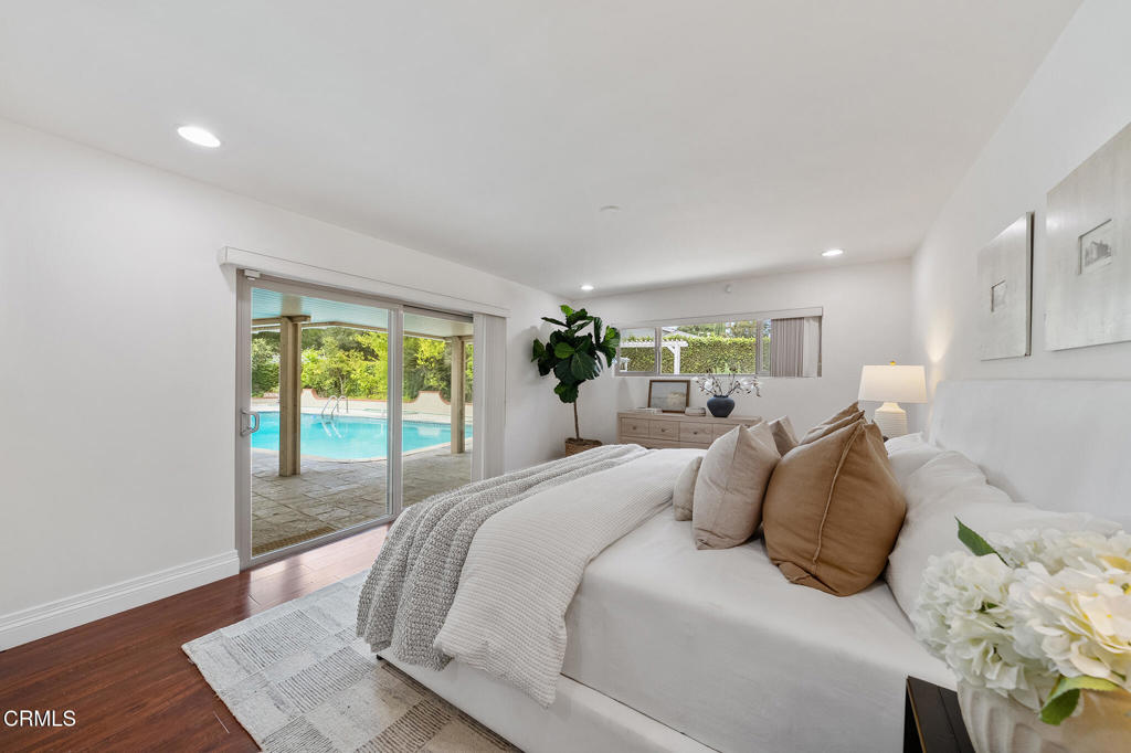 1105 Alhambra Road