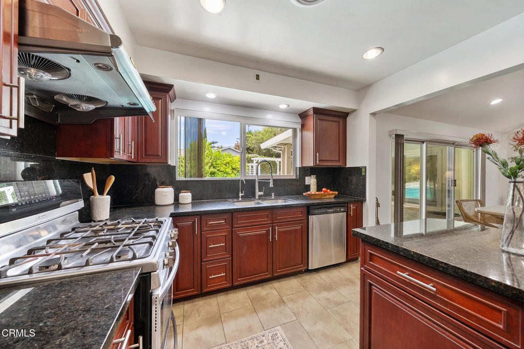 1105 Alhambra Road