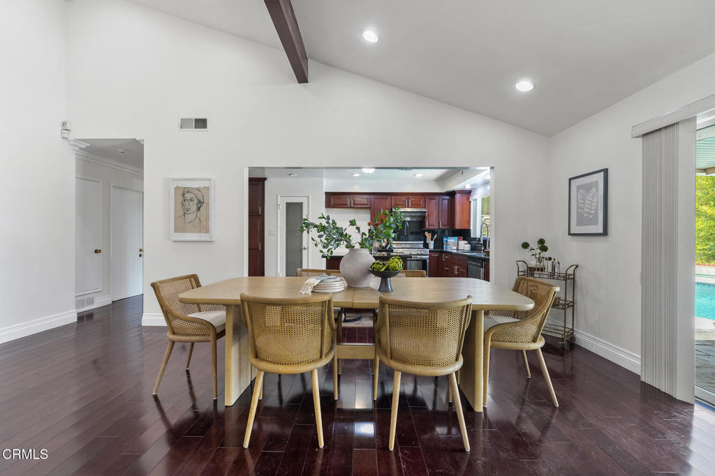 1105 Alhambra Road