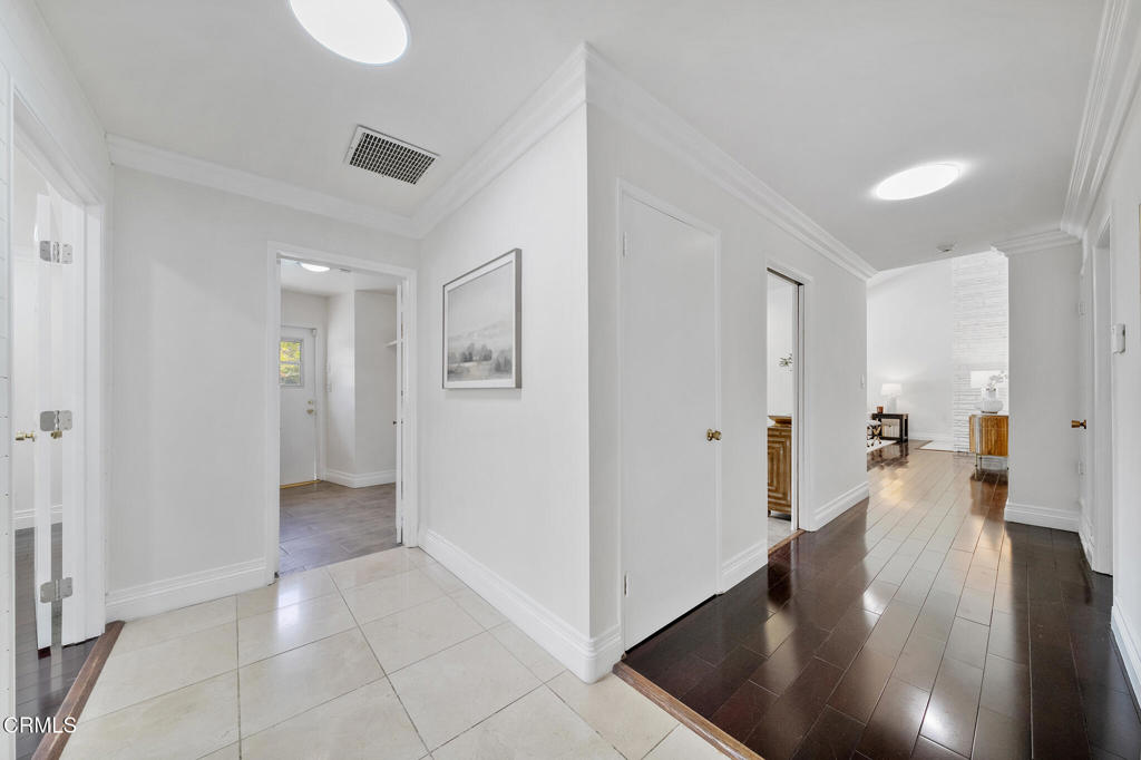 1105 Alhambra Road