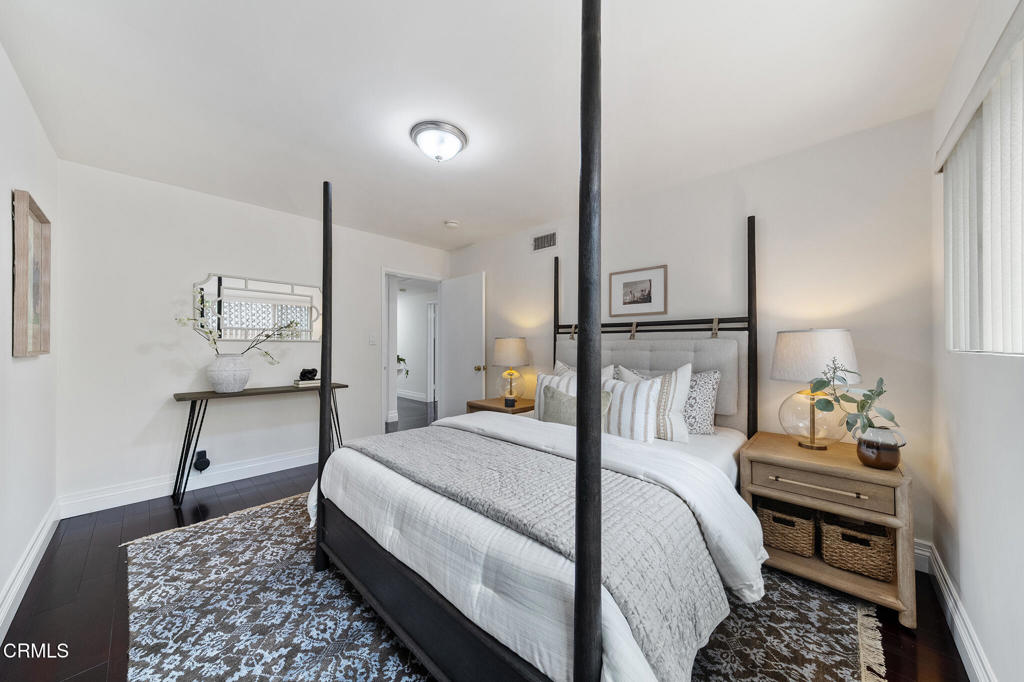 1105 Alhambra Road