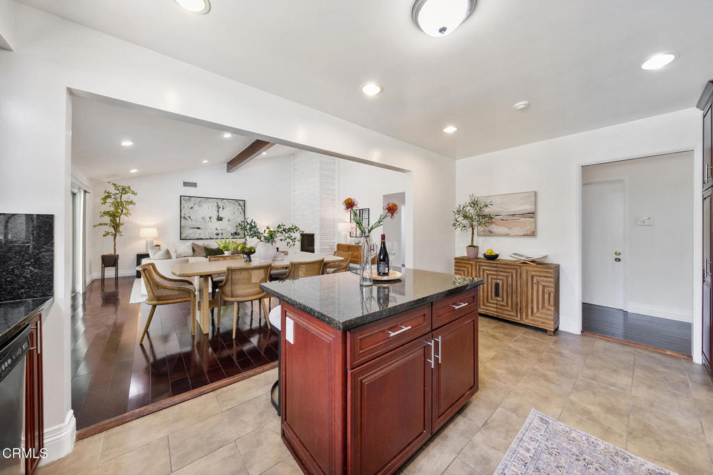 1105 Alhambra Road