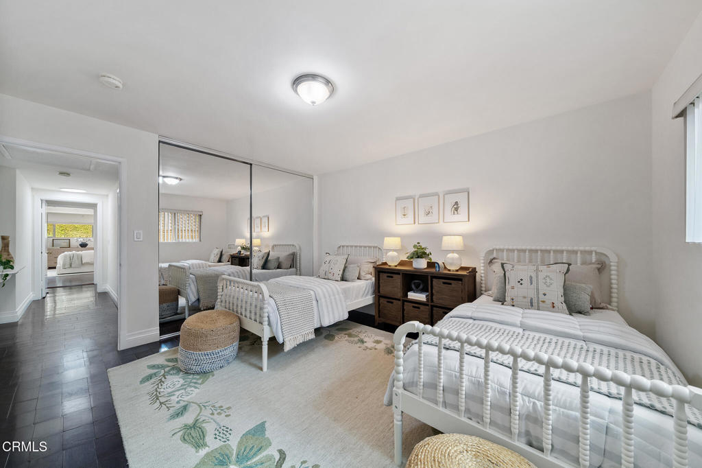 1105 Alhambra Road