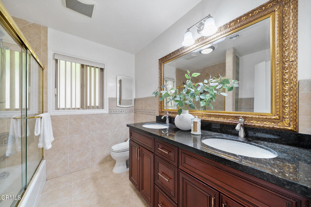 1105 Alhambra Road