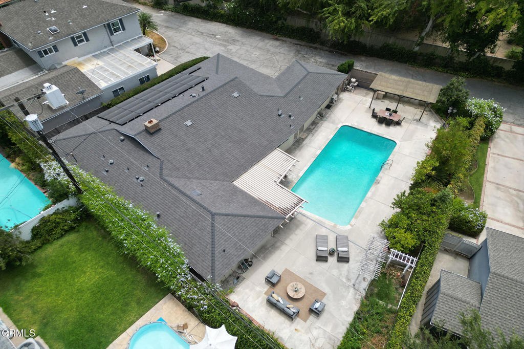 1105 Alhambra Road