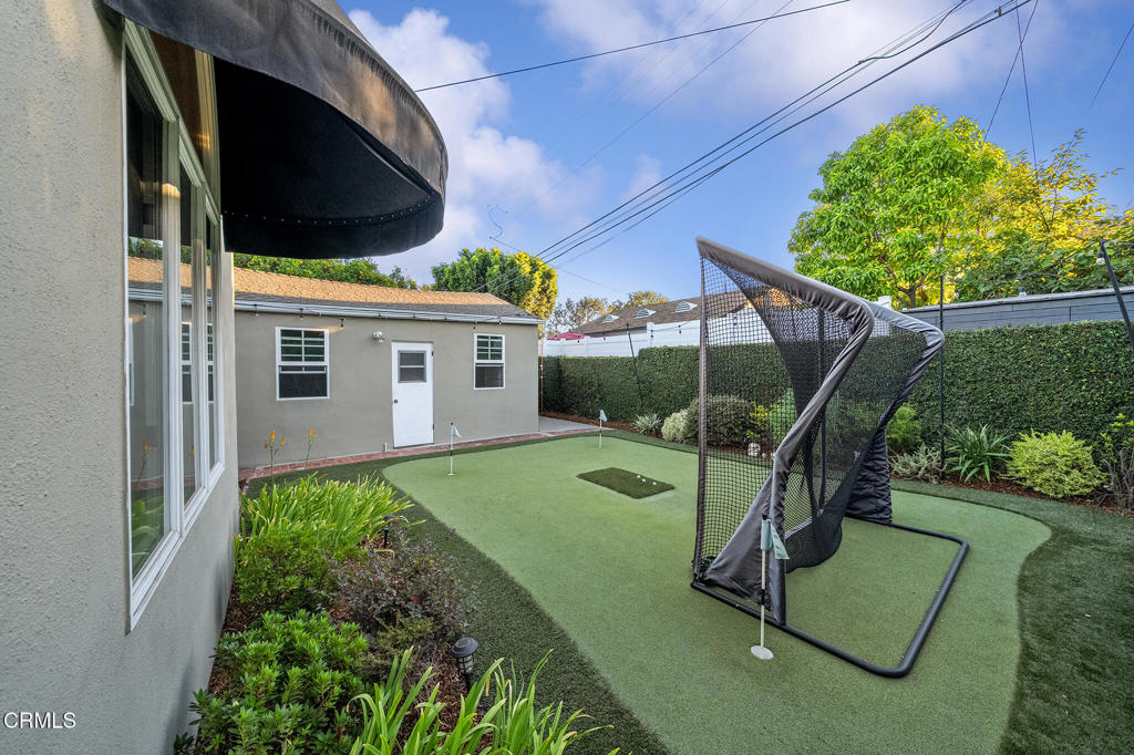 143 N Cresta Avenue