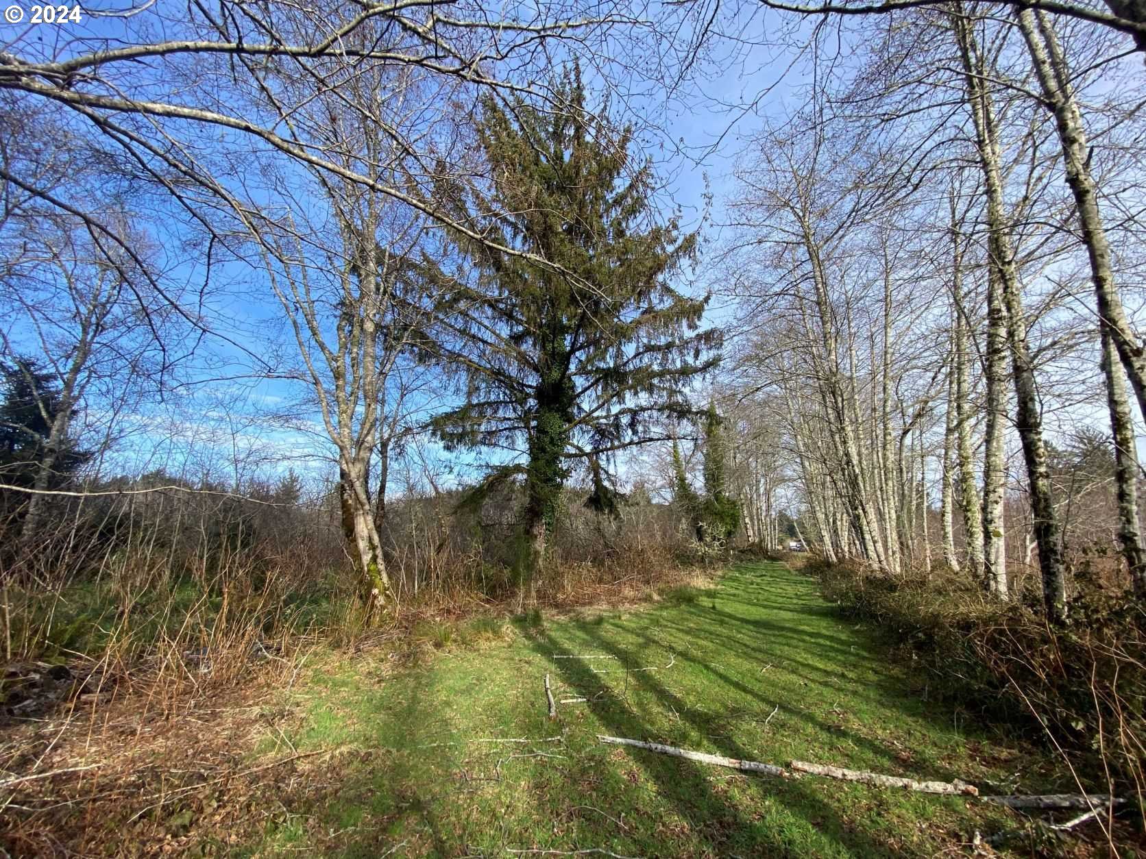 Hawkins Rd