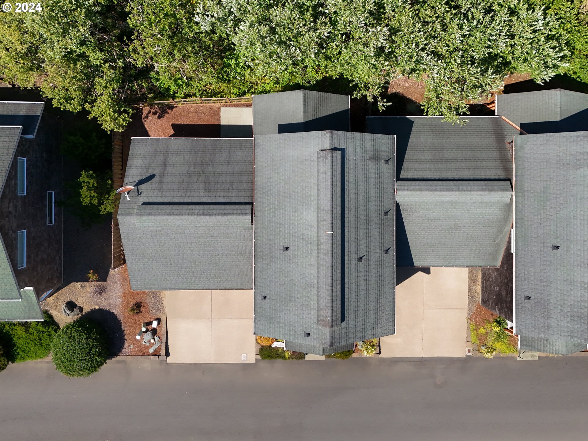 970 PANSY CT