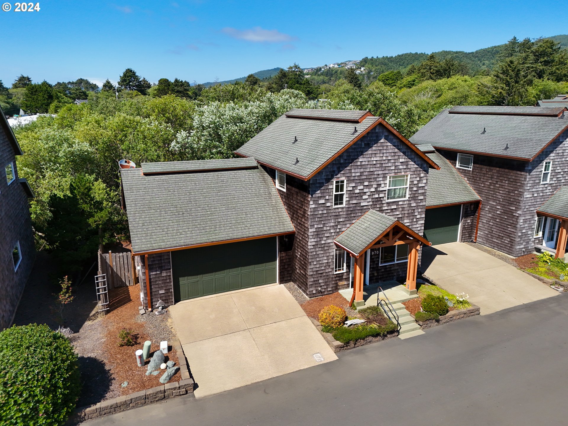 970 PANSY CT