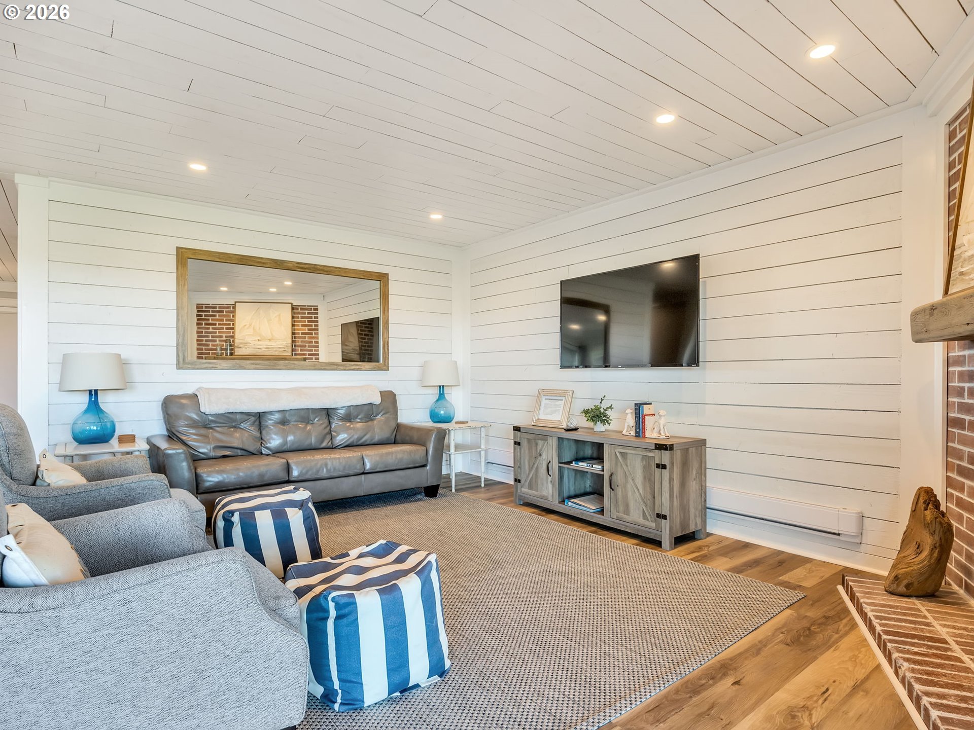 856 NEACOXIE BLVD 304