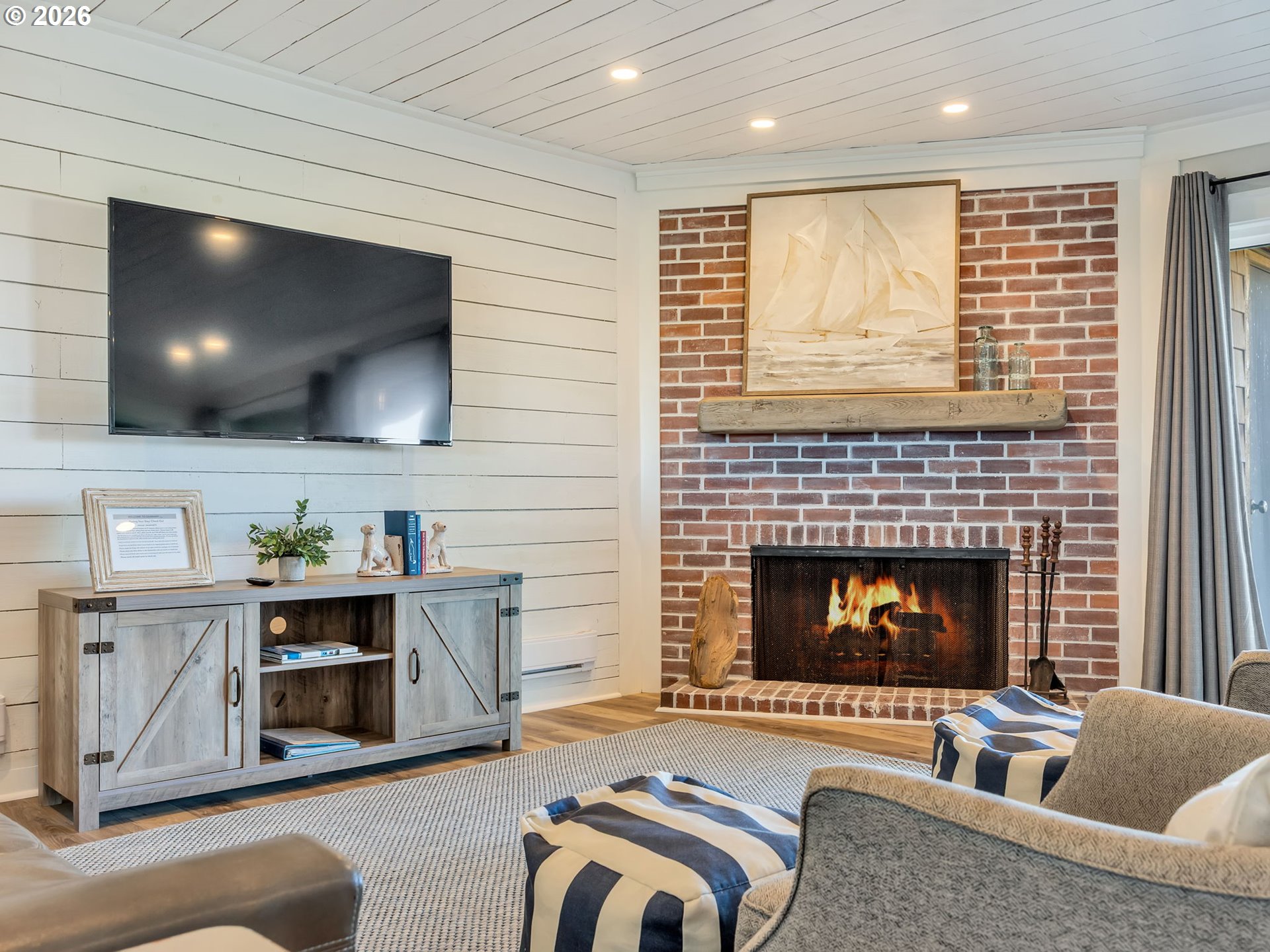 856 NEACOXIE BLVD 304