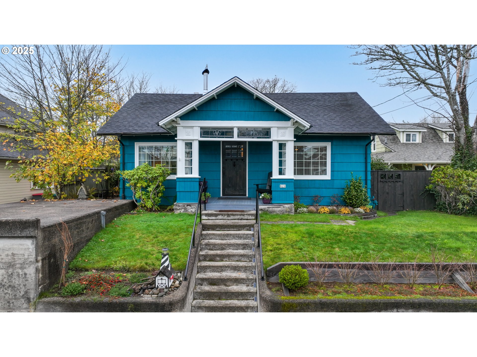 820 12TH AVE