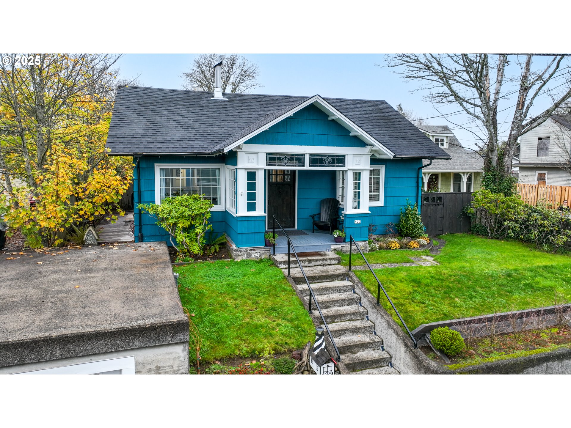 820 12TH AVE