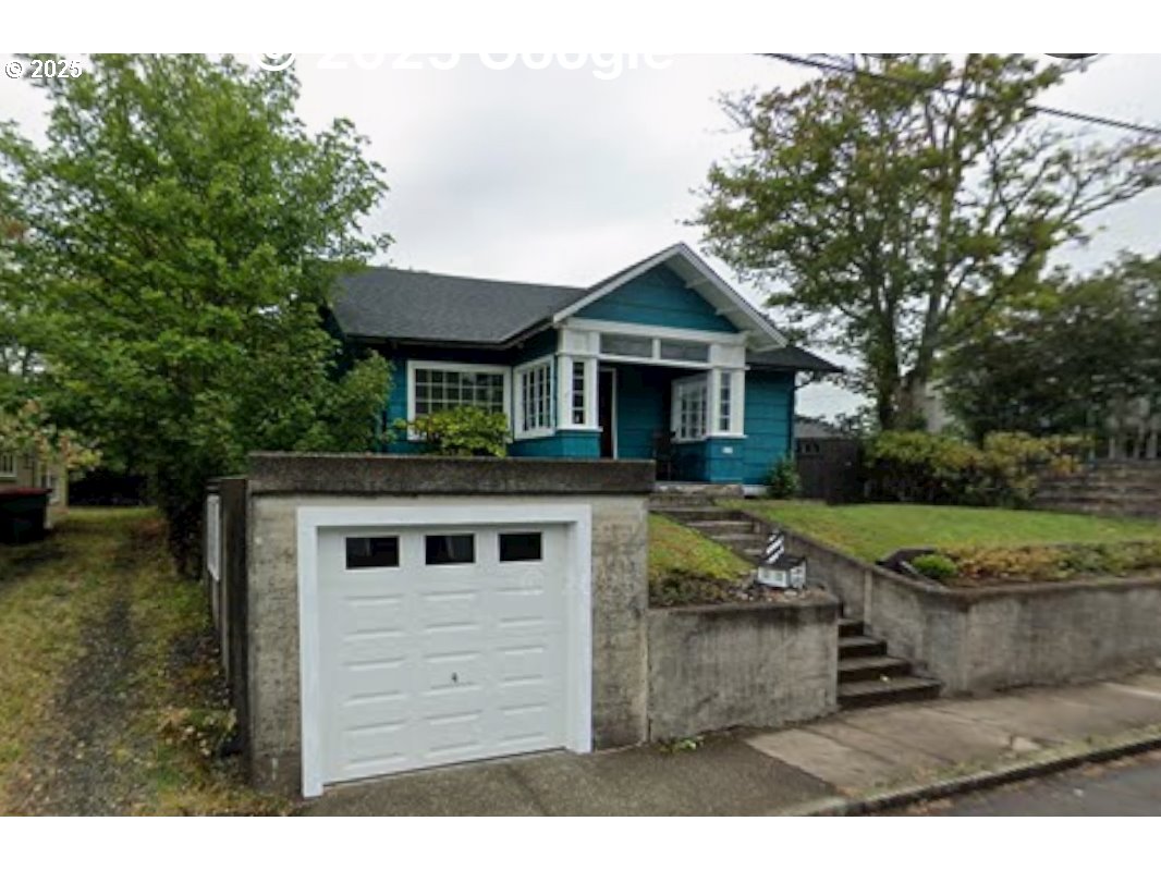 820 12TH AVE
