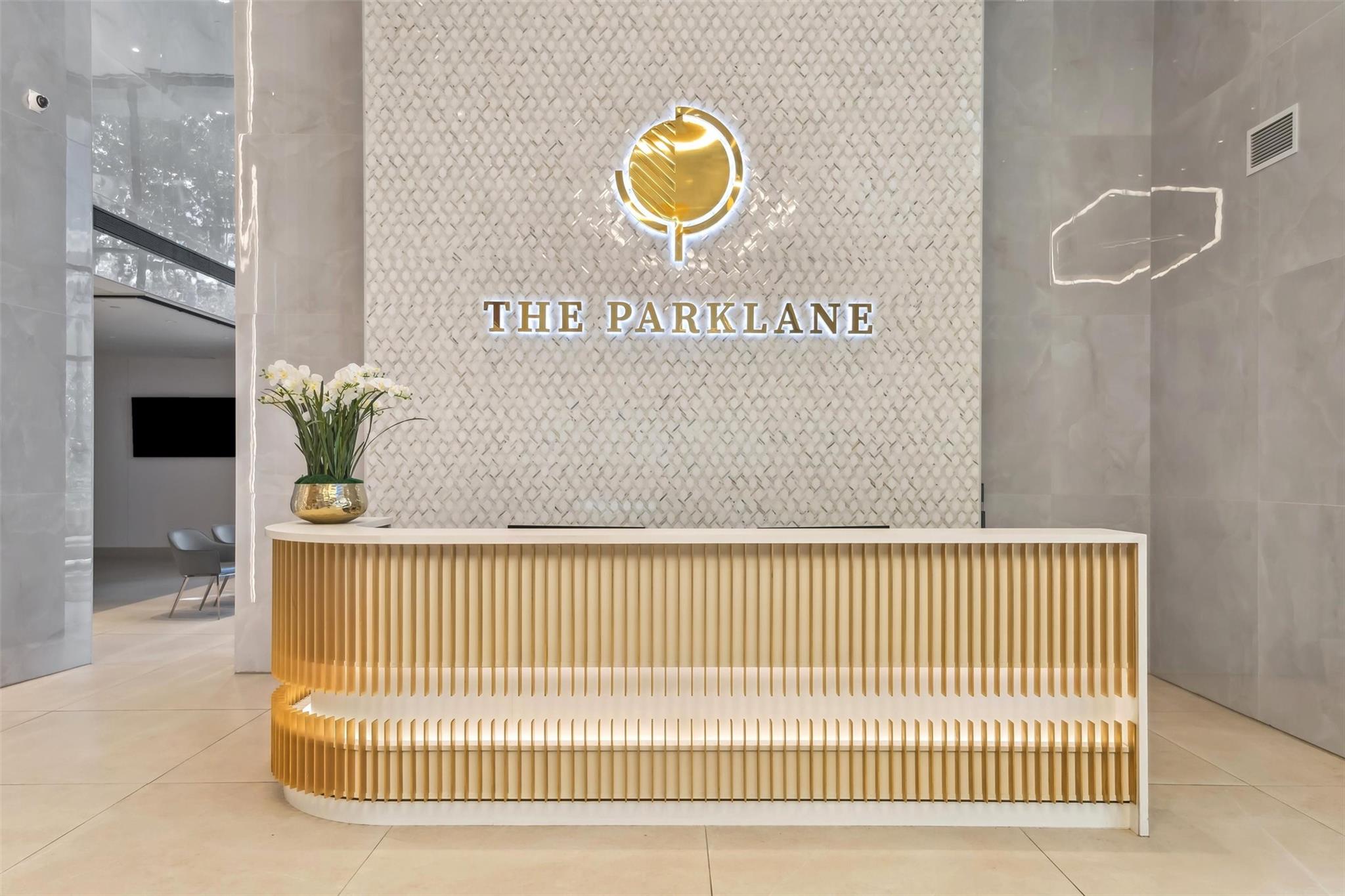 1701 Hermann Drive Unit: 22CE