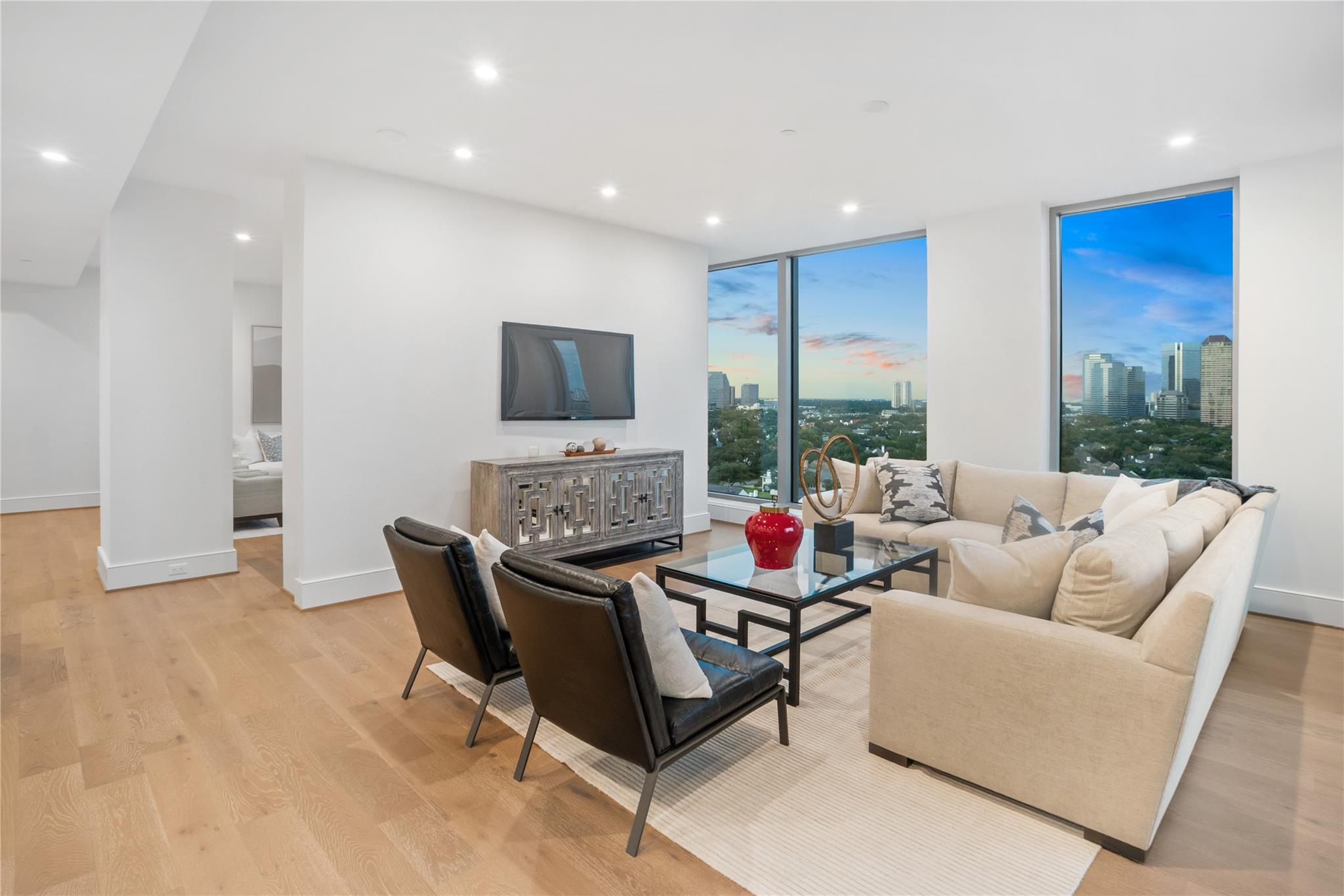 5656 San Felipe Street # 1301