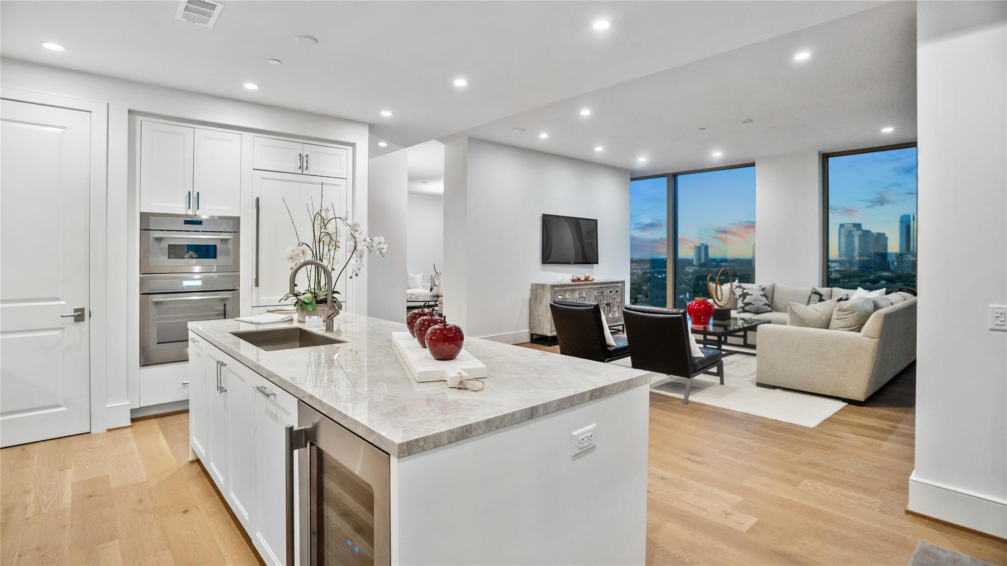 5656 San Felipe Street # 1301