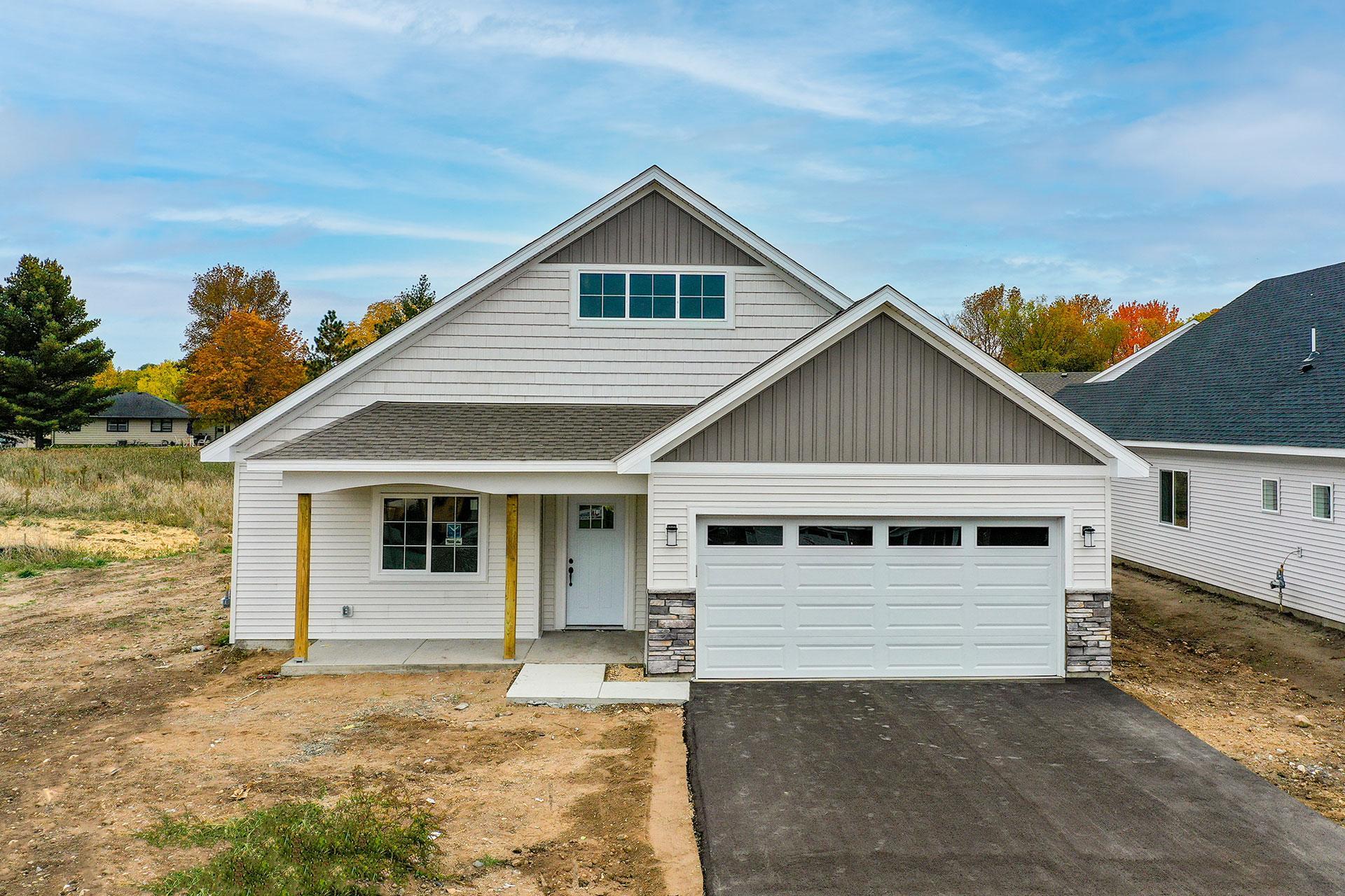 301 Riverview Circle