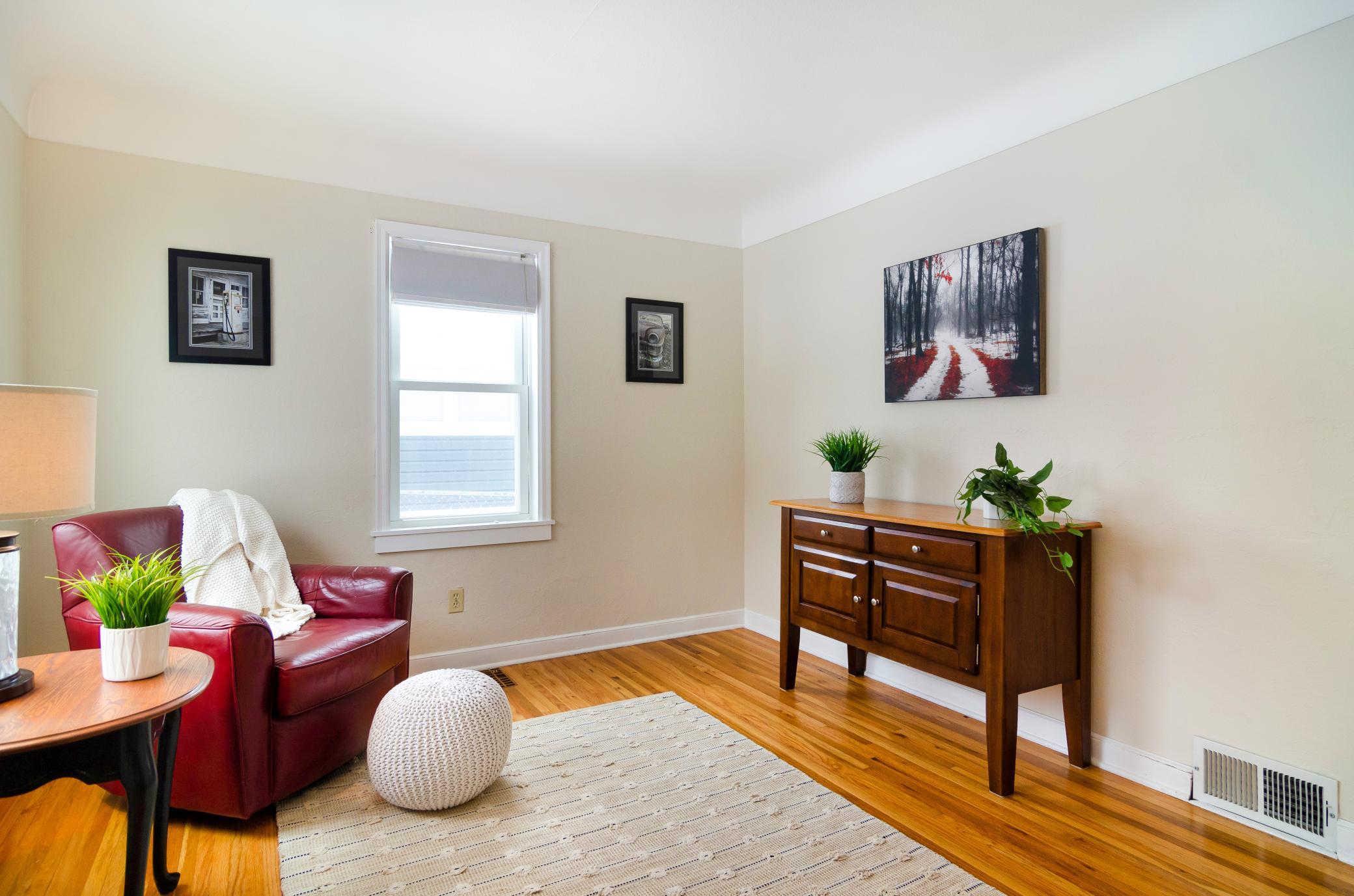 4413 Welcome Avenue N