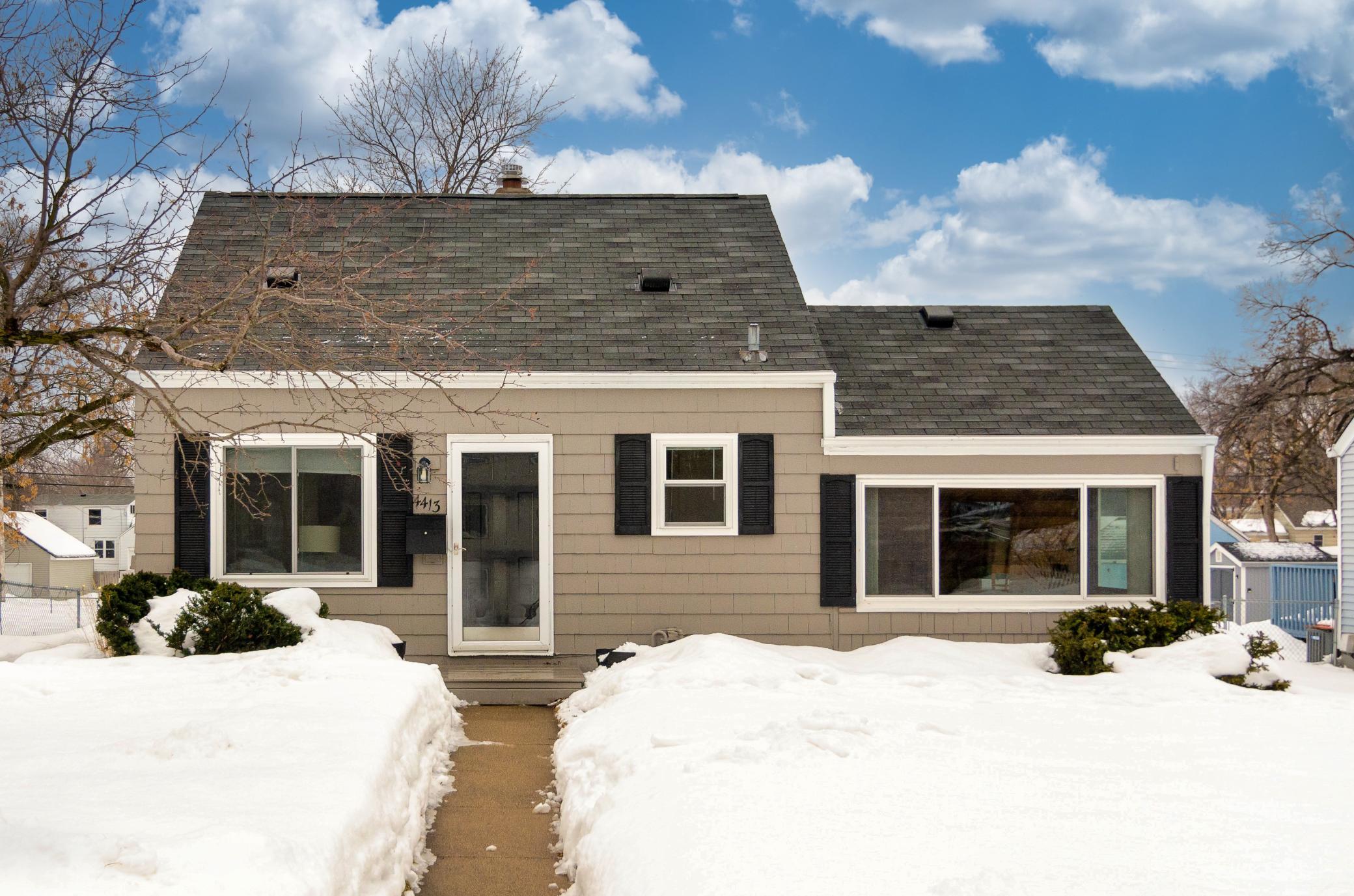 4413 Welcome Avenue N