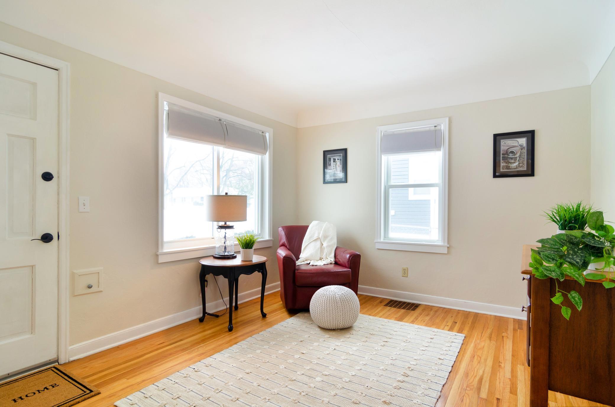 4413 Welcome Avenue N